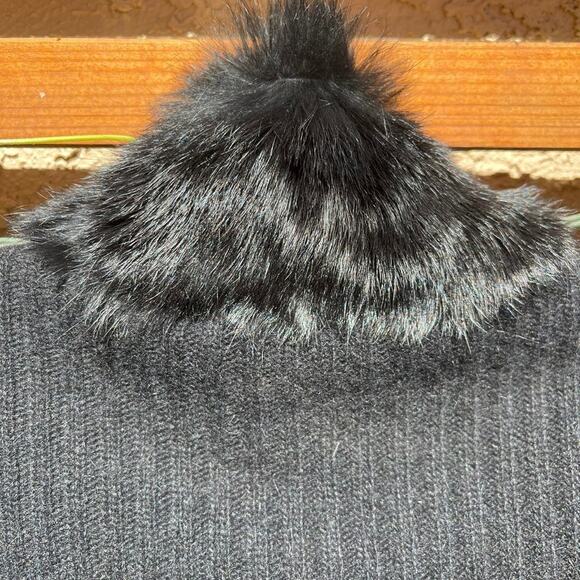 Sutton Studio Fur black Vest (Women's) Small-P - Picture 5 of 10